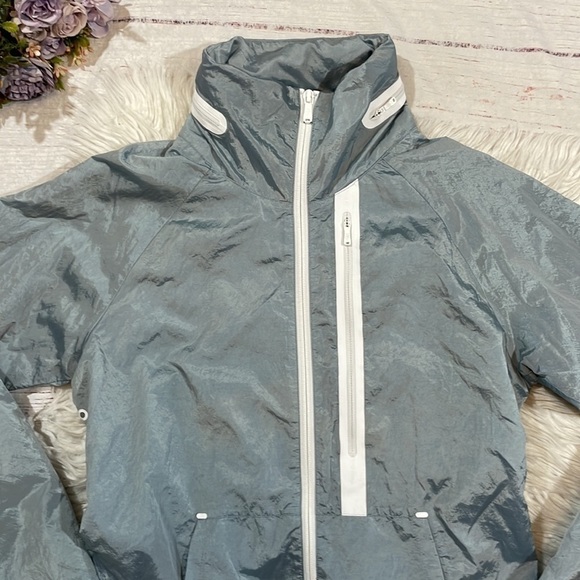Nike Tech Aeroshield Moto Cape Jacket Dove Grey - Picture 10 of 12